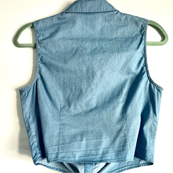 Modcloth Blue Chambray Button Up Sleeveless Tie Waist Top Blouse Size M EUC - Picture 5 of 12